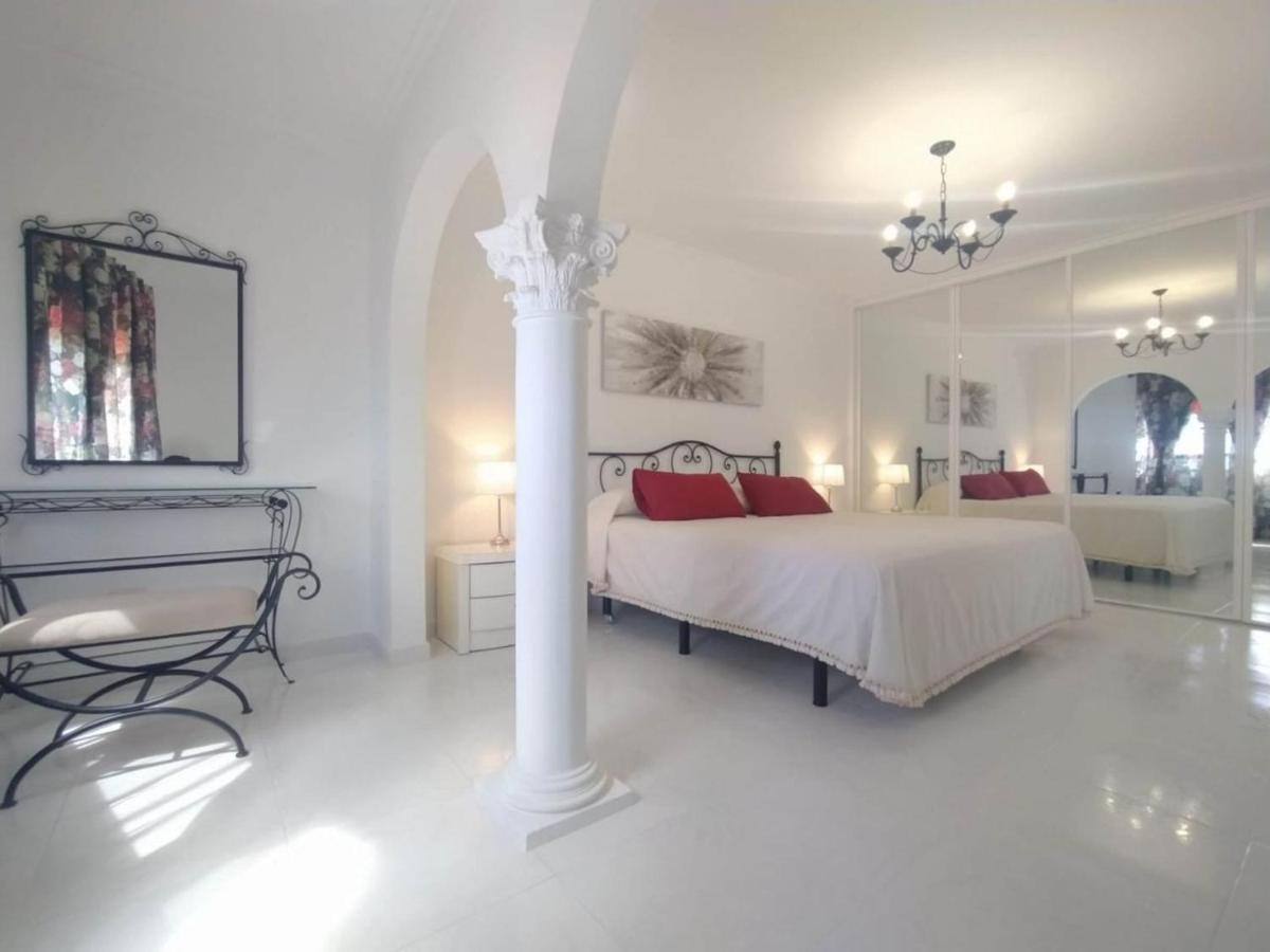 Tango House Ξενοδοχείο Arona  Εξωτερικό φωτογραφία